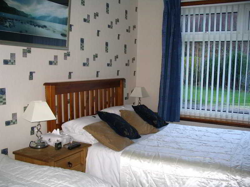 แคมป์ฟิลด์ เฮาส์ เบด แอนด์ เบรกฟาสต์ Bed & Breakfast ฟอร์ตวิลเลียม ภายนอก รูปภาพ